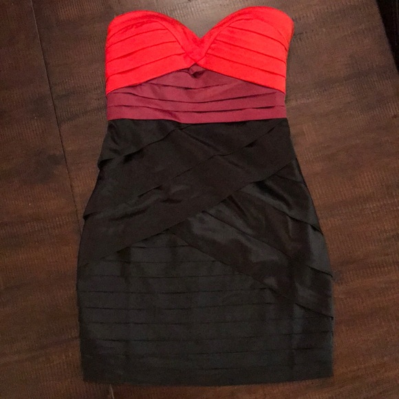 ‼️LAST DAY‼️NWT~ Wow Couture Strapless Dress - Picture 2 of 8
